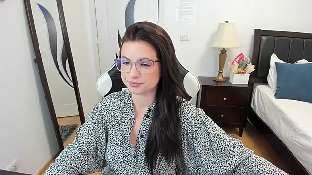 Snapshot of AmyPure_ chatting on May 7, 2026, 4:39 am AmyPure online show from May 7, 2026, 4:39 am