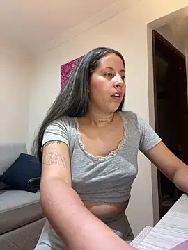 marthina thompsson online show from February 17, 2025, 2:42 am