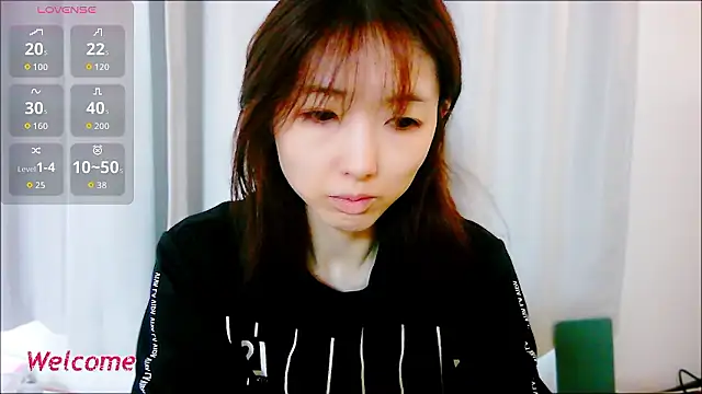 Love me Eri  online show from September 29, 2025, 10:59 pm