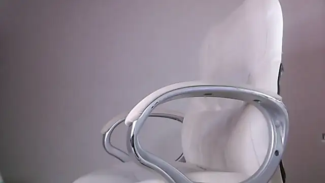 taylor cruz online show from November 4, 2025, 12:14 am