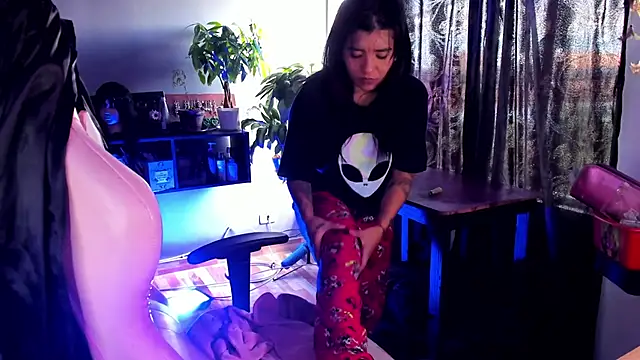 annie walker6 online show from January 9, 2026, 2:35 pm