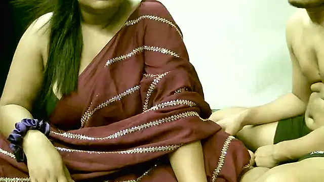 flamingoss online show from February 23, 2025, 7:07 pm