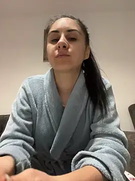 JenniferEdith online show from March 10, 2025, 5:50 pm