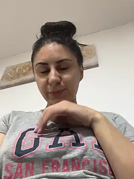Snapshot of JenniferEdith chatting on January 17, 2026, 5:16 pm JenniferEdith online show from January 17, 2026, 5:16 pm