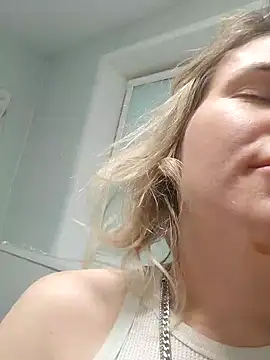 Snapshot of Linda_Gregory chatting on March 3, 2025, 5:05 am Linda Gregory online show from March 3, 2025, 5:05 am