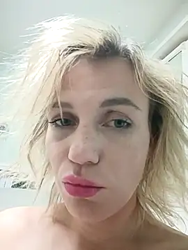 Snapshot of Linda_Gregory chatting on September 12, 2025, 9:47 pm Linda Gregory online show from September 12, 2025, 9:47 pm