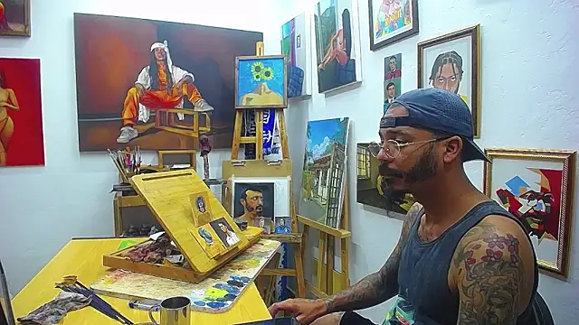 Snapshot of color_beat17 chatting on October 6, 2025, 3:46 pm color beat17 online show from October 6, 2025, 3:46 pm