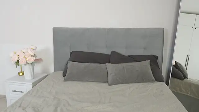 FiaMoor online show from October 7, 2025, 1:34 pm