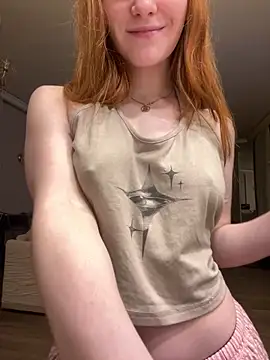 FiaMoor online show from December 16, 2025, 7:40 pm