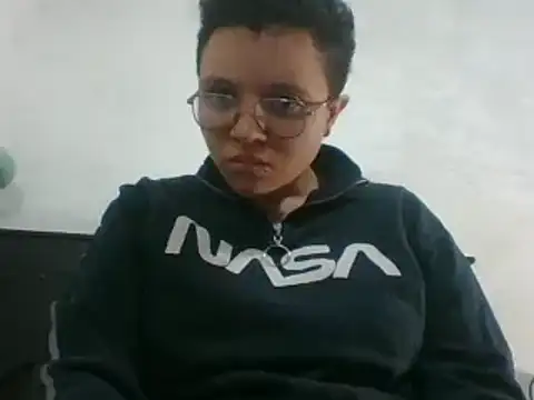 EdenJupiter online show from November 15, 2025, 5:55 am