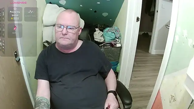 FriendlyDave online show from March 3, 2025, 4:00 am