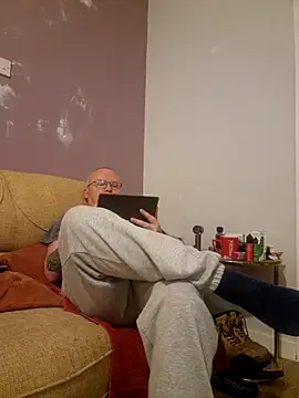 FriendlyDave online show from March 11, 2025, 9:37 pm