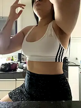 lupyta20 online show from September 22, 2025, 9:59 am