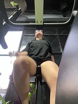 Lia flowers online show from March 14, 2025, 11:11 pm