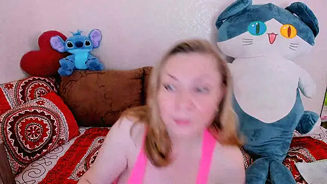 Snapshot of KerryBlareX chatting on September 18, 2025, 1:47 pm KerryBlareX online show from September 18, 2025, 1:47 pm