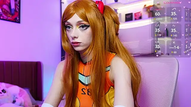 HolliWould  online show from March 27, 2026, 10:05 am