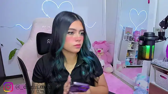 CuteDani  online show from February 11, 2026, 11:54 am