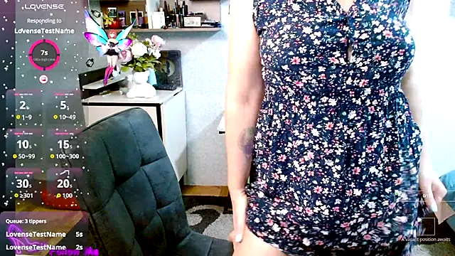 Snapshot of BeatriksS chatting on November 8, 2025, 3:37 pm BeatriksS online show from November 8, 2025, 3:37 pm