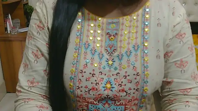 esita 1212 online show from March 10, 2026, 4:49 am