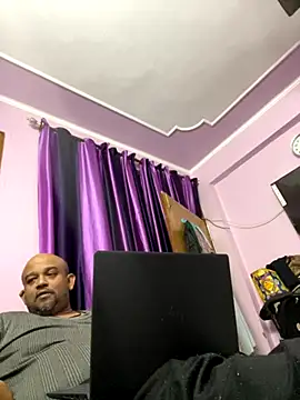 Snapshot of Dick_6inches chatting on November 26, 2025, 1:55 pm Dick 6inches online show from November 26, 2025, 1:55 pm