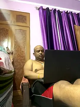 Snapshot of Dick_6inches chatting on October 7, 2025, 1:28 am Dick 6inches online show from October 7, 2025, 1:28 am