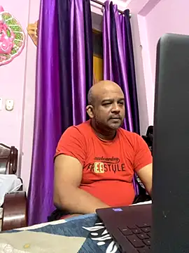 Snapshot of Dick_6inches chatting on October 6, 2025, 1:29 am Dick 6inches online show from October 6, 2025, 1:29 am