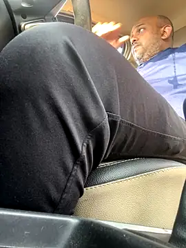 Snapshot of Dick_6inches chatting on November 2, 2025, 9:47 am Dick 6inches online show from November 2, 2025, 9:47 am