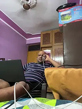 Dick 6inches online show from May 8, 2026, 1:48 pm