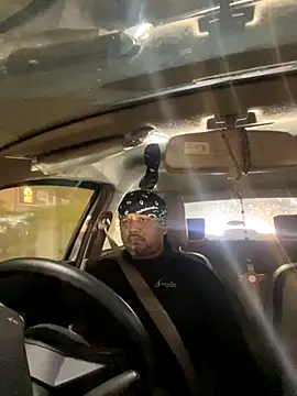 Snapshot of Dick_6inches chatting on October 30, 2025, 2:04 pm Dick 6inches online show from October 30, 2025, 2:04 pm