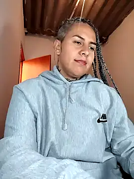 Snapshot of Yessi_rousse chatting on April 22, 2026, 1:07 pm Yessi rousse online show from April 22, 2026, 1:07 pm