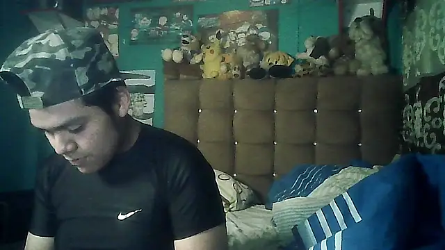 Valesh20 online show from November 16, 2025, 11:52 pm