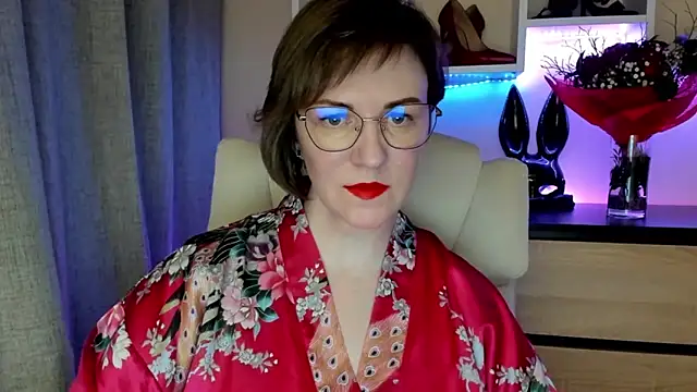 Snapshot of feliziaDesire chatting on February 15, 2026, 1:43 pm feliziaDesire online show from February 15, 2026, 1:43 pm