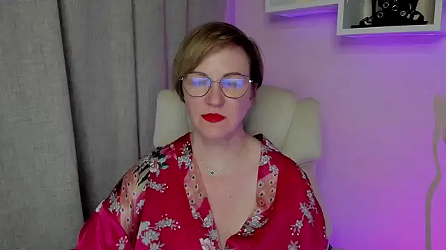 feliziaDesire online show from July 13, 2026, 6:07 pm