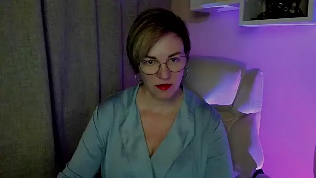 feliziaDesire online show from July 16, 2026, 3:47 am