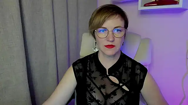 feliziaDesire online show from June 25, 2026, 1:05 pm