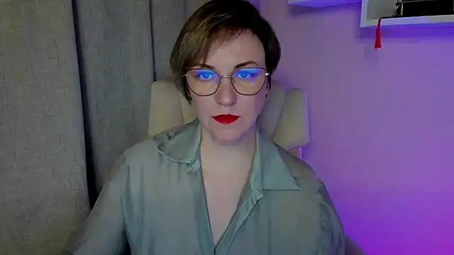 Snapshot of feliziaDesire chatting on May 23, 2026, 6:45 am feliziaDesire online show from May 23, 2026, 6:45 am