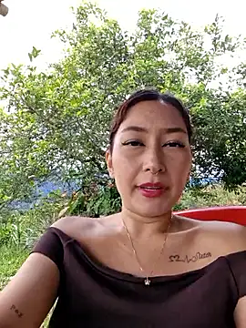 ariel35 online show from January 10, 2026, 4:24 pm