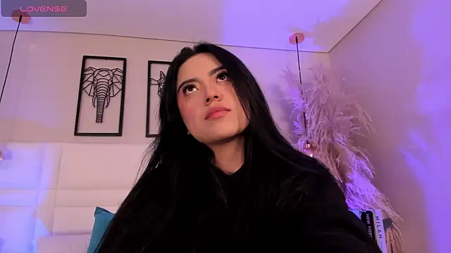 Rebeca jones online show from November 12, 2025, 12:31 pm