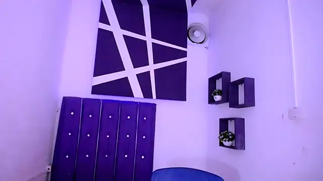 BeautyEyesxo online show from January 21, 2025, 8:32 pm