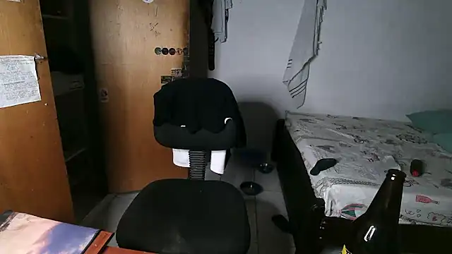 Marceriazco13 online show from October 15, 2025, 5:39 am