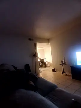 hungpenis210 online show from April 5, 2026, 8:43 am