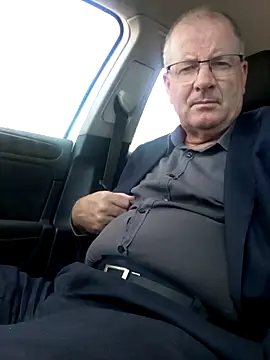 stiffandlubedxh online show from February 26, 2025, 2:19 am