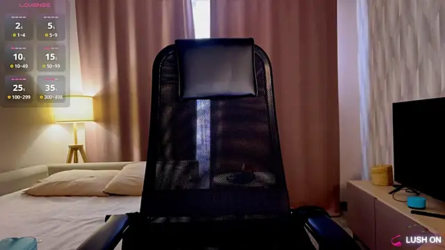 DannaEvan online show from April 18, 2026, 1:41 am