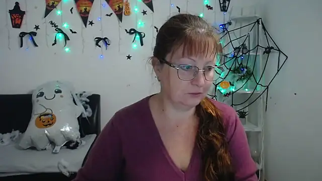 VanessaHotts online show from October 27, 2025, 6:03 am