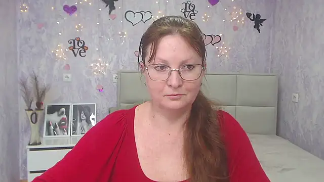 VanessaHotts online show from March 7, 2025, 12:56 pm