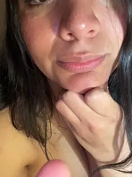 BustiBunny69 online show from February 27, 2025, 9:58 pm