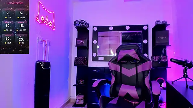 miss kitty online show from February 21, 2026, 12:56 am