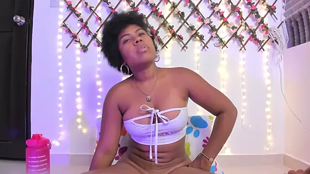 naughty ebonyy online show from April 7, 2026, 4:03 am