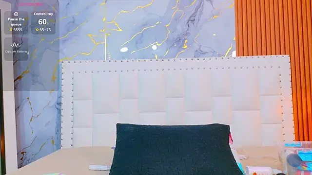 naughty ebonyy online show from October 3, 2025, 2:59 am