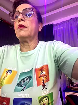 lonely shewolf online show from September 25, 2025, 4:02 pm